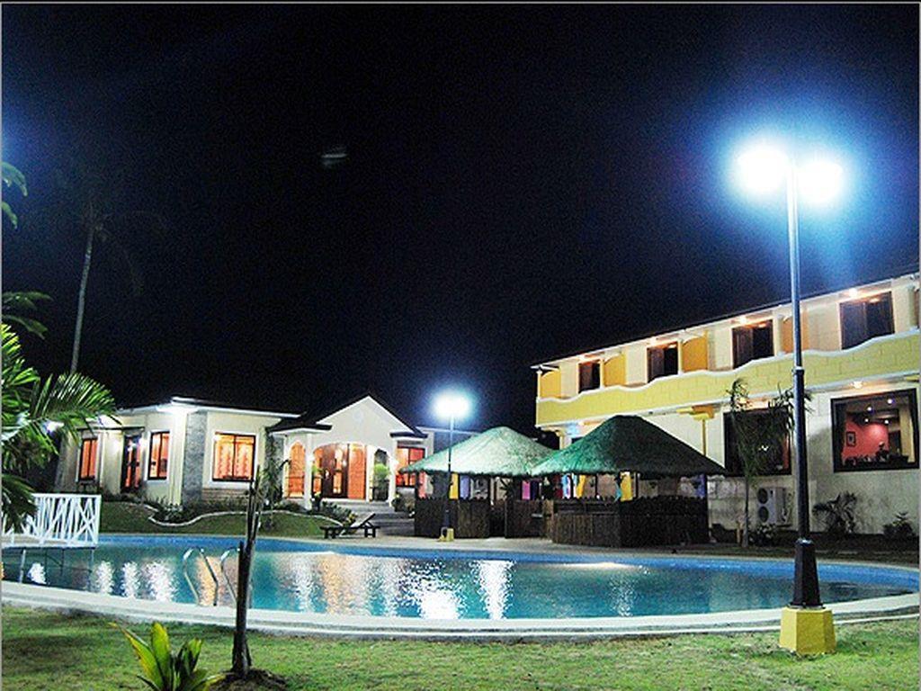 Phil Oasis Hotel & Resort Silang Exterior photo