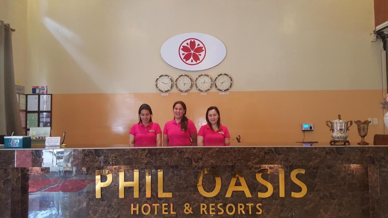 Phil Oasis Hotel & Resort Silang Exterior photo